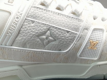 LOUIS VUITTON LV TRAINER SNEAKER