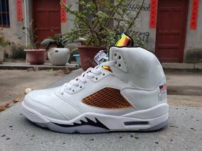 JORDAN 5 RETRO x NFL HELMET